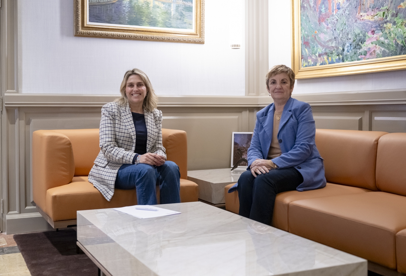 Marta Barrachina trasllada a la consellera les necessitats i demandes de la província de Castelló en matèria d'indústria, turisme i comerç